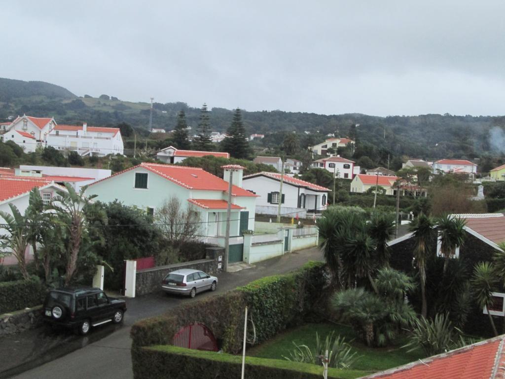 Vivenda "Porto De Abrigo" Villa Biscoitos  Luaran gambar